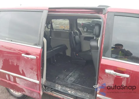 2014 Chrysler Town & Country Touring-L 30Th Anniversary z USA, uszkodzony, nr VIN 2C4RC1CGXER374285